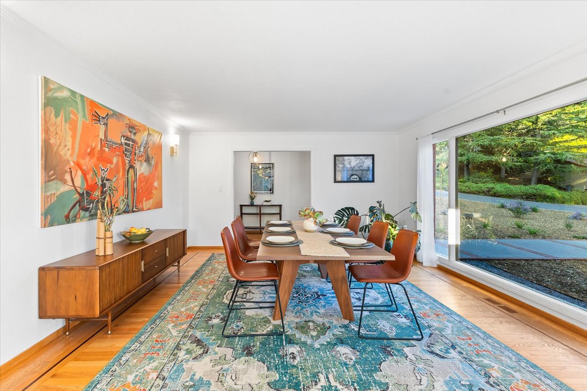 08-3333MiralomaDrSantaRosaCA95404DigitalTwinners08