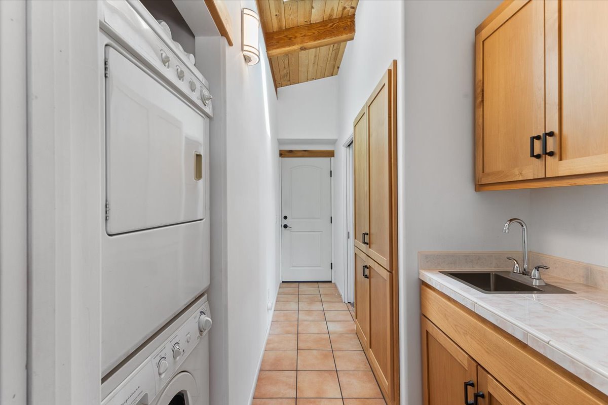 10-5262WikiupCtSantaRosaCA95403DigitalTwinners10