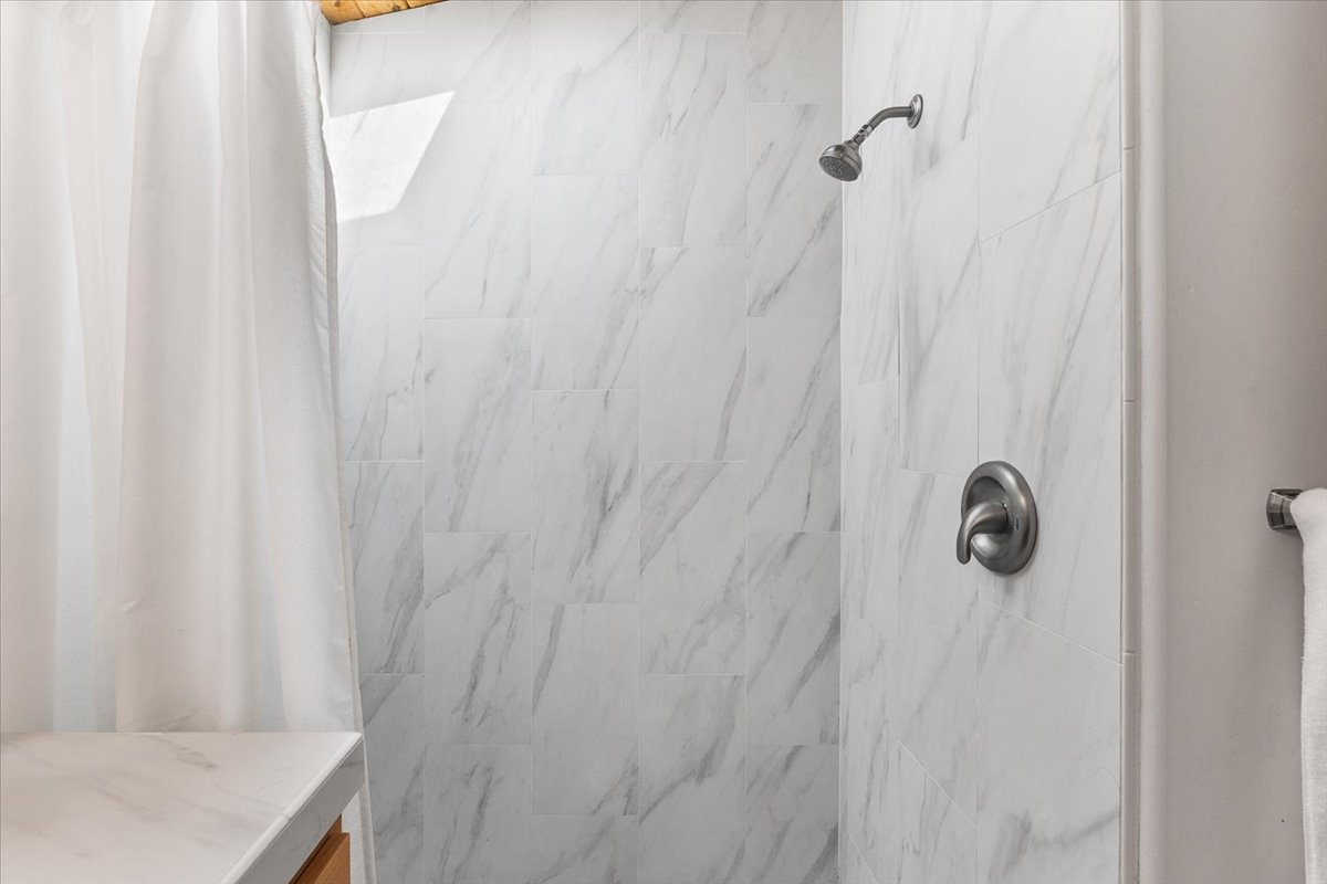 12-5262WikiupCtSantaRosaCA95403DigitalTwinners12