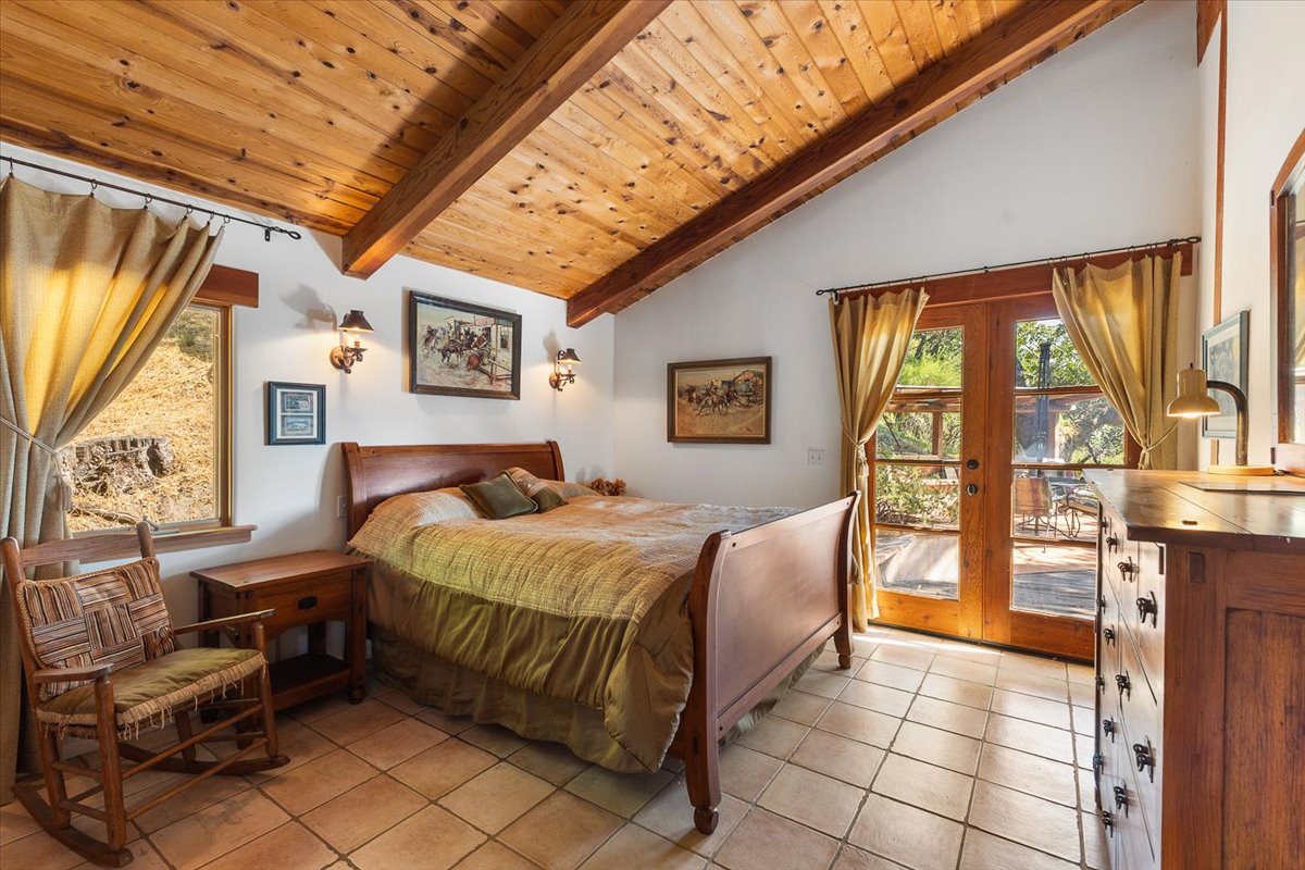 38-5262WikiupCtSantaRosaCA95403DigitalTwinners38