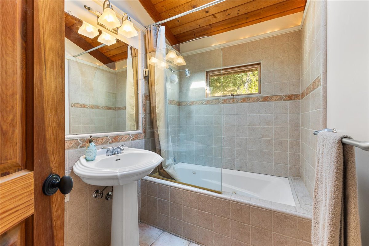 40-5262WikiupCtSantaRosaCA95403DigitalTwinners40