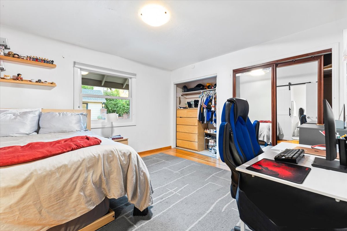 41-3333MiralomaDrSantaRosaCA95404DigitalTwinners41