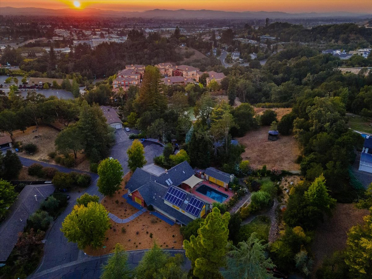 78-3333MiralomaDrSantaRosaCA95404DigitalTwinners78