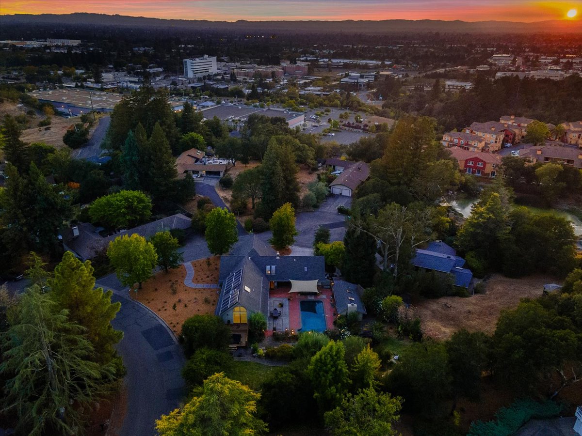 80-3333MiralomaDrSantaRosaCA95404DigitalTwinners80