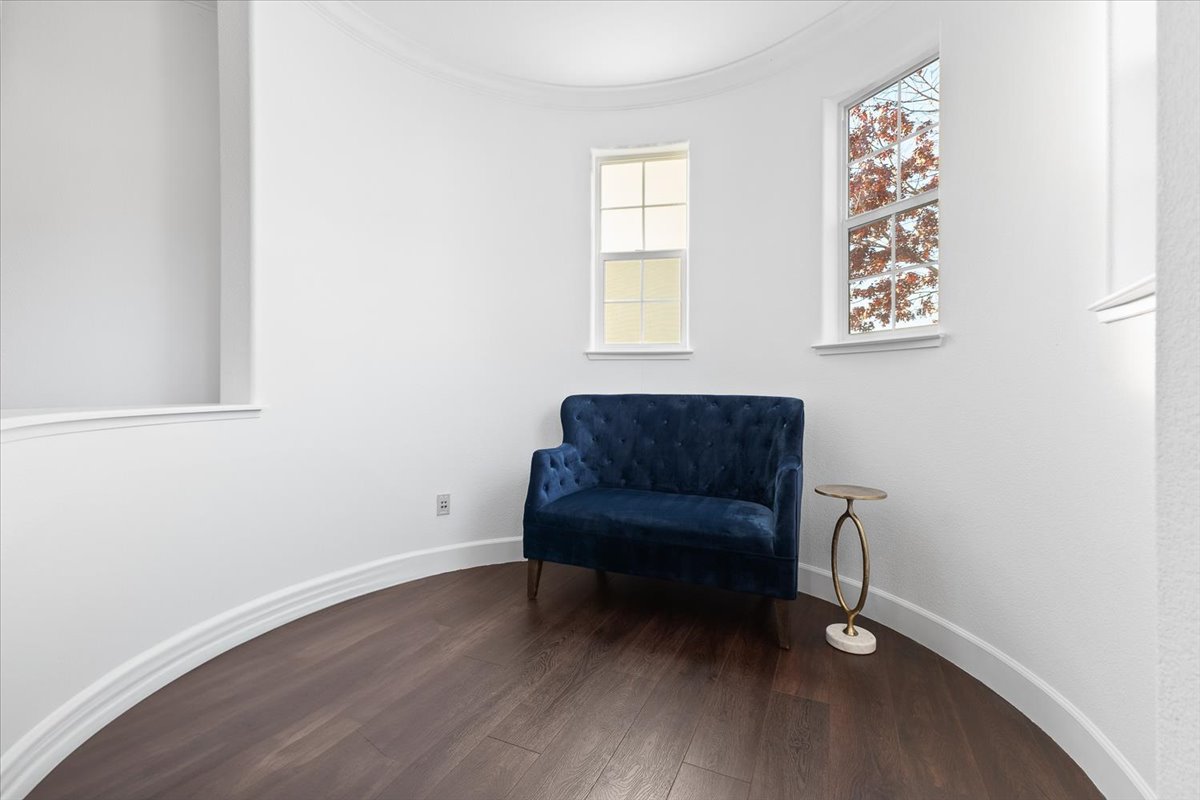 33-5866SailingHawkAveSantaRosaCA95409DigitalTwinners33