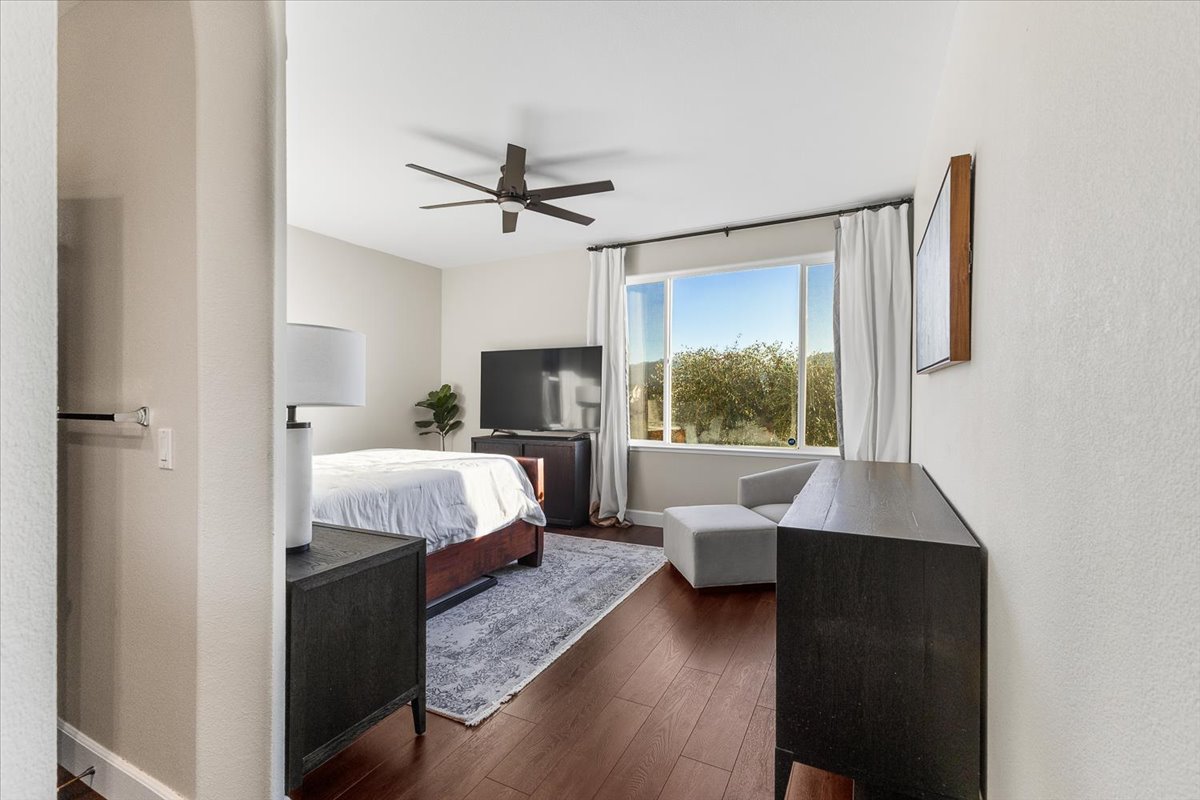 36-5866SailingHawkAveSantaRosaCA95409DigitalTwinners36