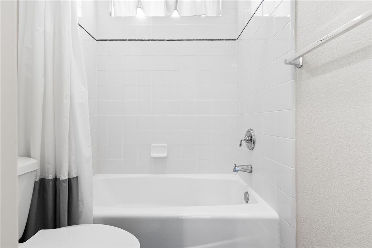 39-5866SailingHawkAveSantaRosaCA95409DigitalTwinners39