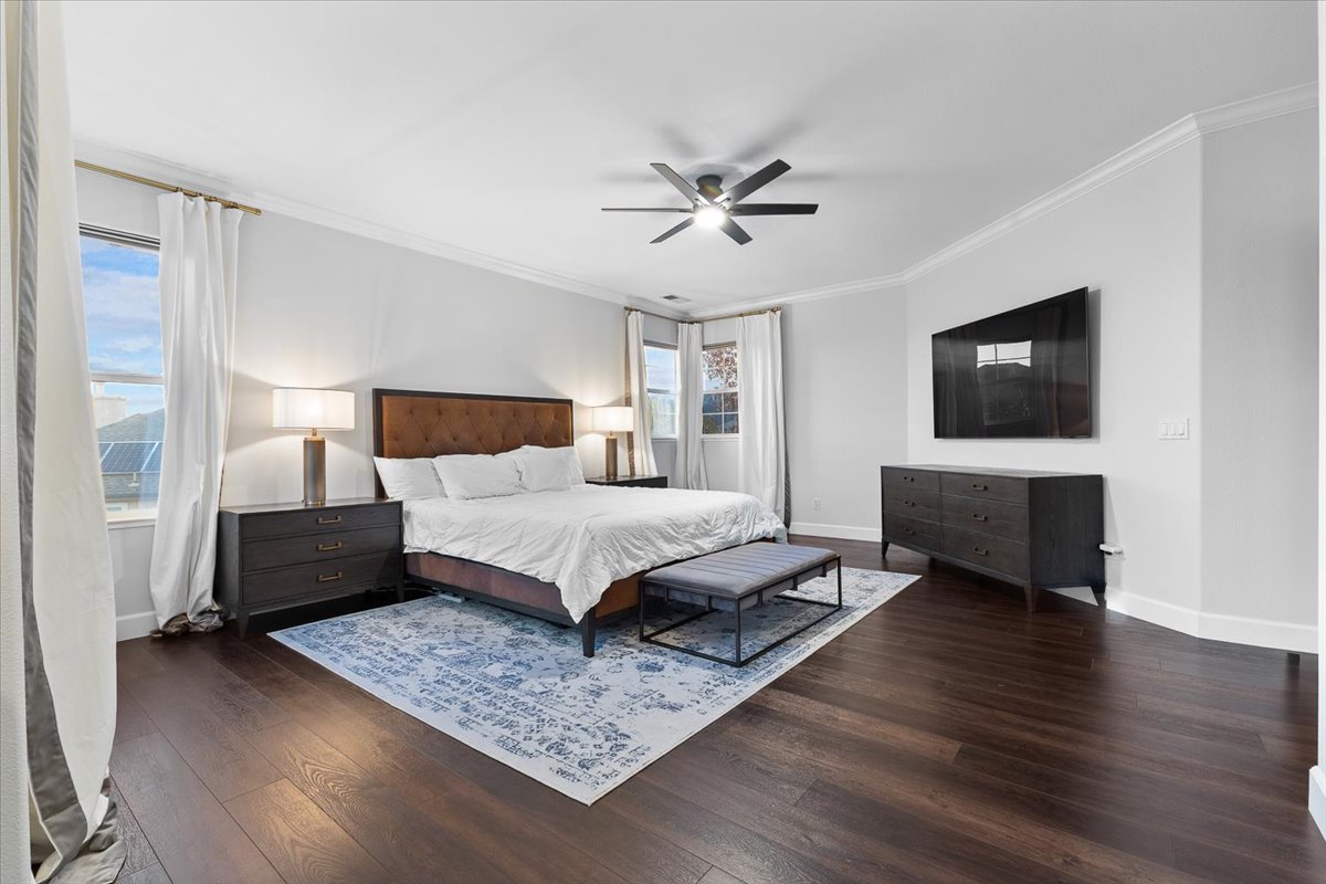 42-5866SailingHawkAveSantaRosaCA95409DigitalTwinners42