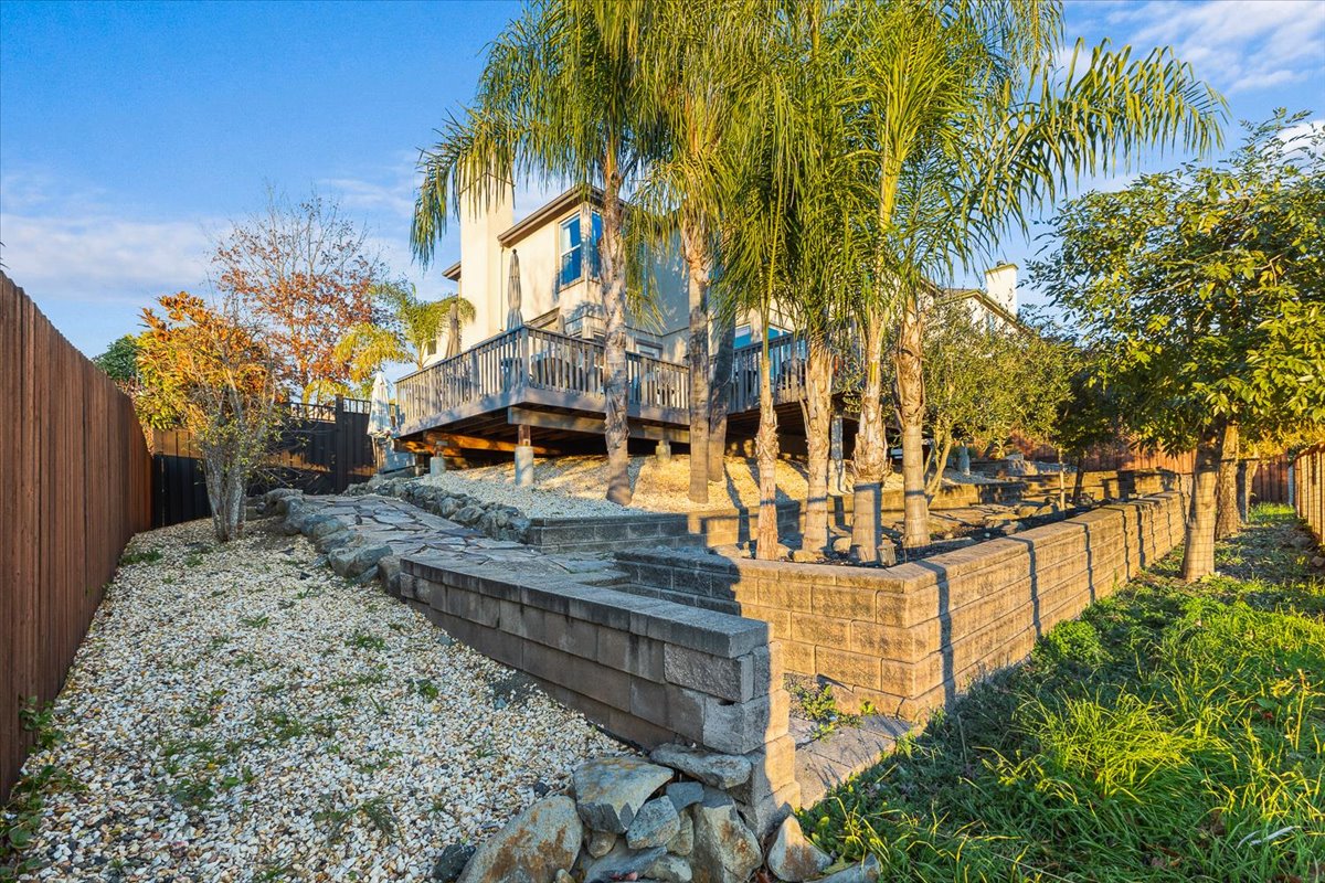 64-5866SailingHawkAveSantaRosaCA95409DigitalTwinners64