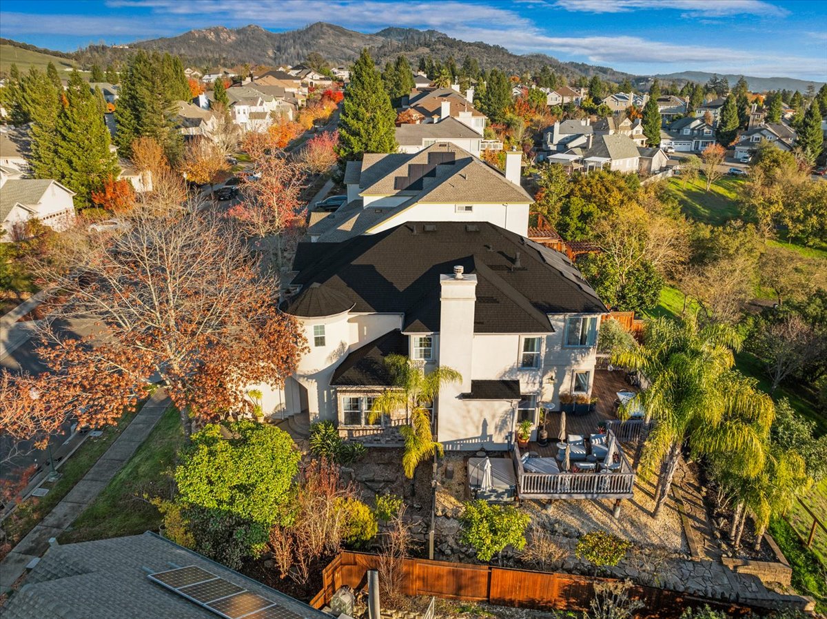 74-5866SailingHawkAveSantaRosaCA95409DigitalTwinners74