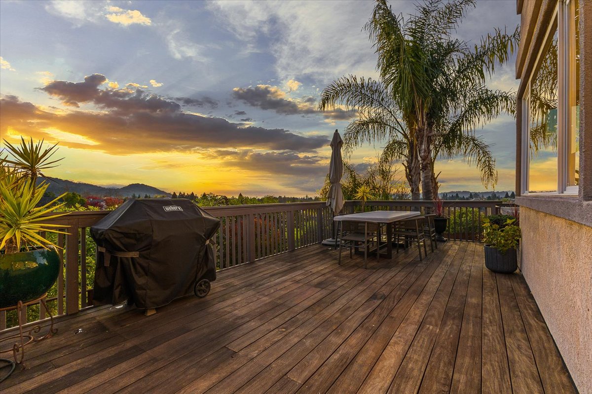 86-5866SailingHawkAveSantaRosaCA95409DigitalTwinners86